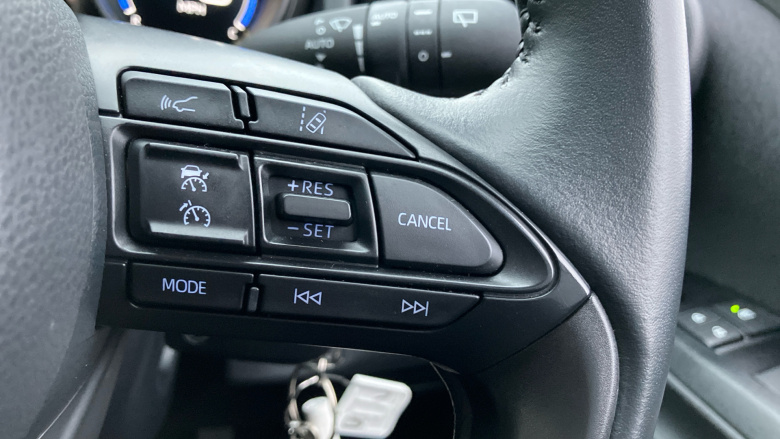 Toyota Yaris 1.5 Hybrid Design 5dr CVT Hybrid Hatchback